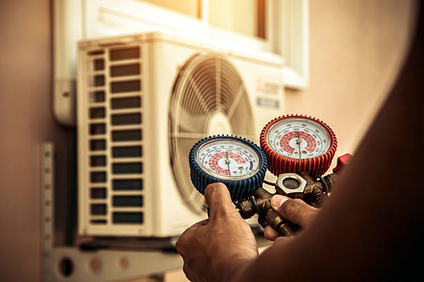 Professional Hvac technician working in Valley Village, CA